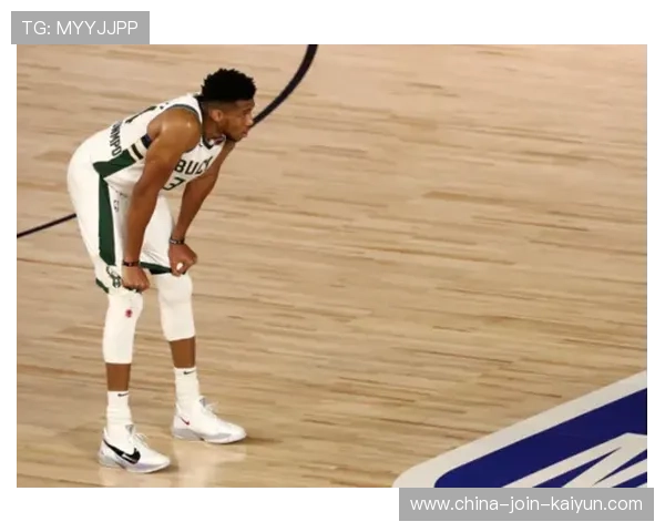 字母哥训练馆怒吼画面疯传：队友都被吓懵