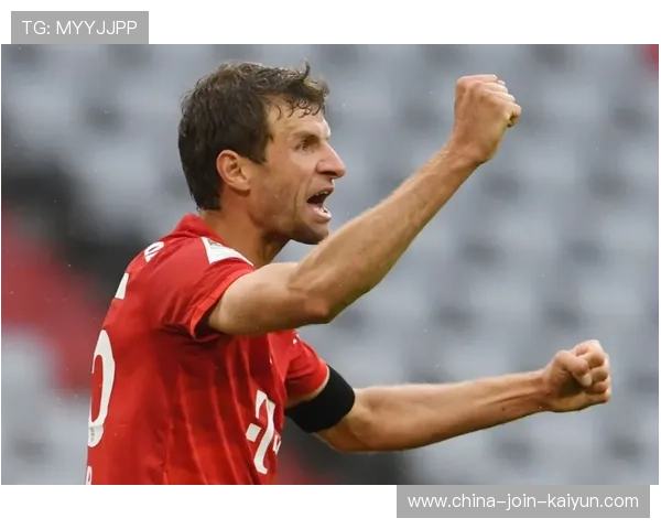 德布劳内外脚背分球再次成为名场面