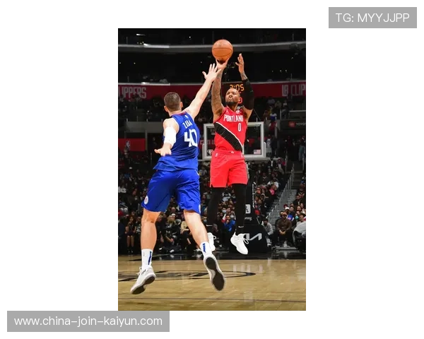 利拉德外线接连命中,密尔沃基绝地反击